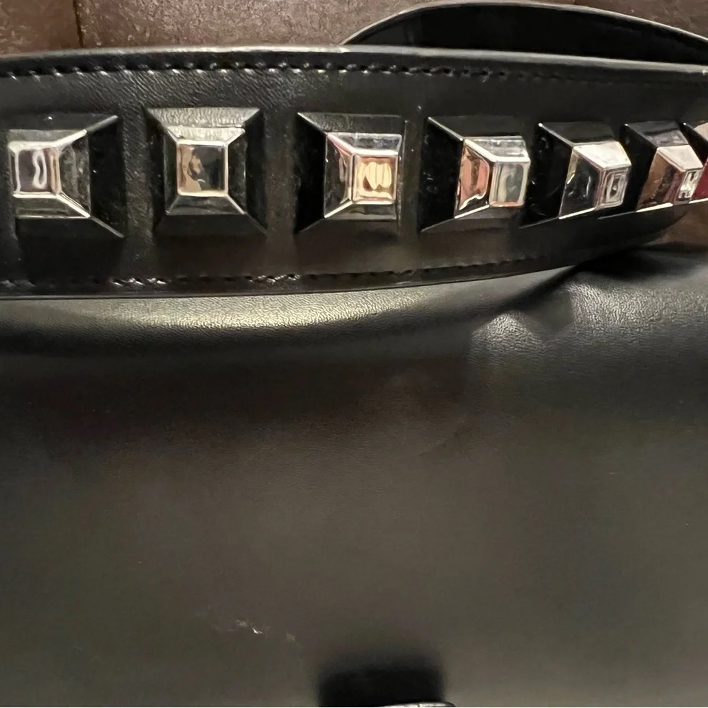KC JAGGER Black & Silver Studded Leather Crossbody Bag - Picture 10 of 11